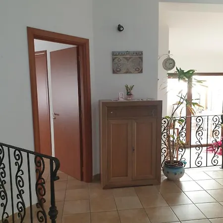 La Casa Di Sara بولا
